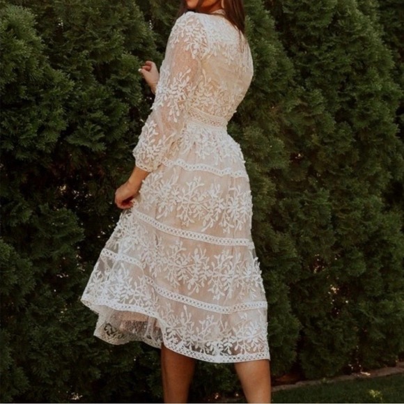 Ivy City Co Sicily White Lace Dress with Champagne Lining Size small bridal wed - Picture 10 of 12